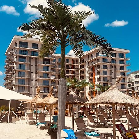 Cosmopolitan - Studio Pe Plaja Cu Vedere La Mare & Loc Parcare Gratis Navodari Exterior photo